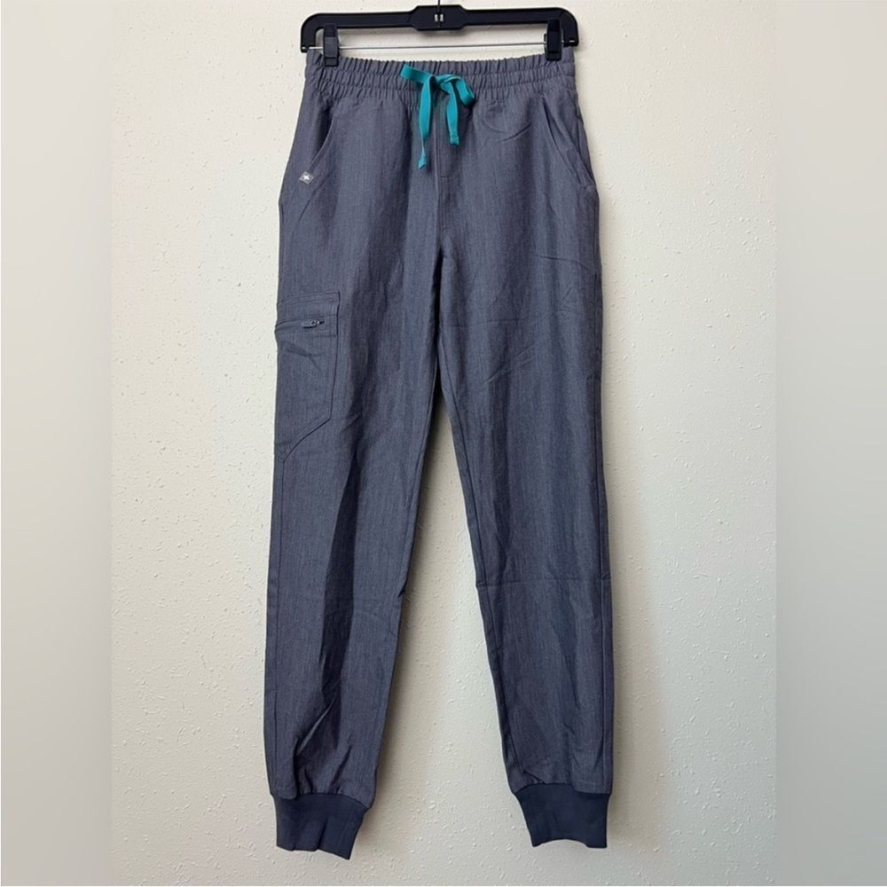 New Figs ZAMORA HIGH WAISTED PANT
PETITE Size XS